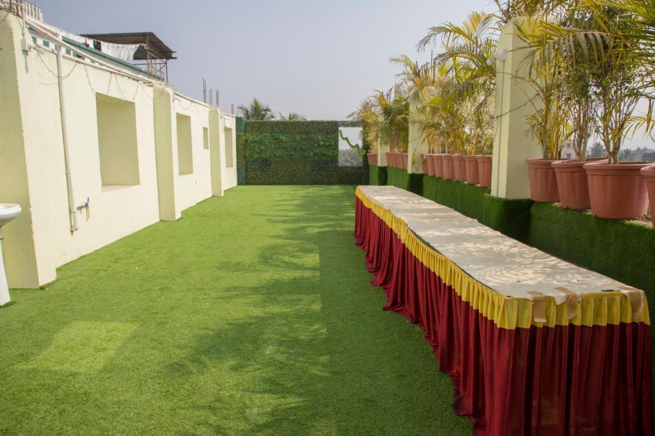 Oyo 11346 Hotel Tazz Odisha بوهفانيشفار المظهر الخارجي الصورة